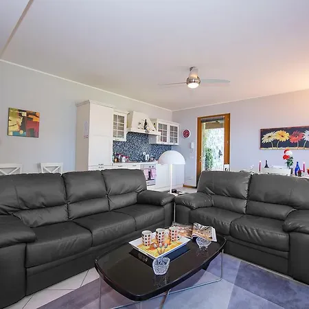 Apartment Casa Monaco Pianello Del Lario